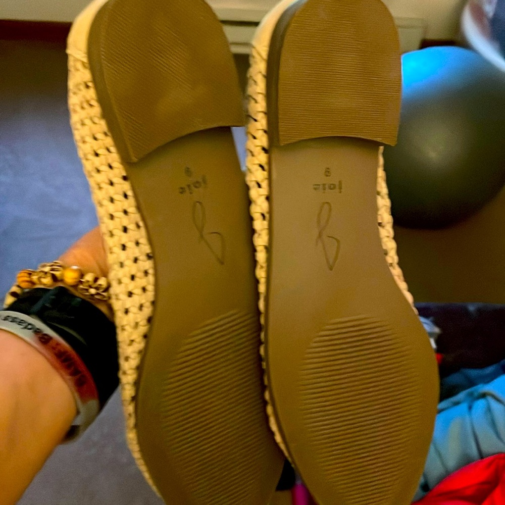 Brand new. Tan shoes